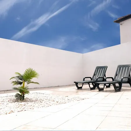 Magnolia - Casa Com Dois Quartos Junto Ao Mar - Renovada Em 2023 Mosteiros  Exterior photo